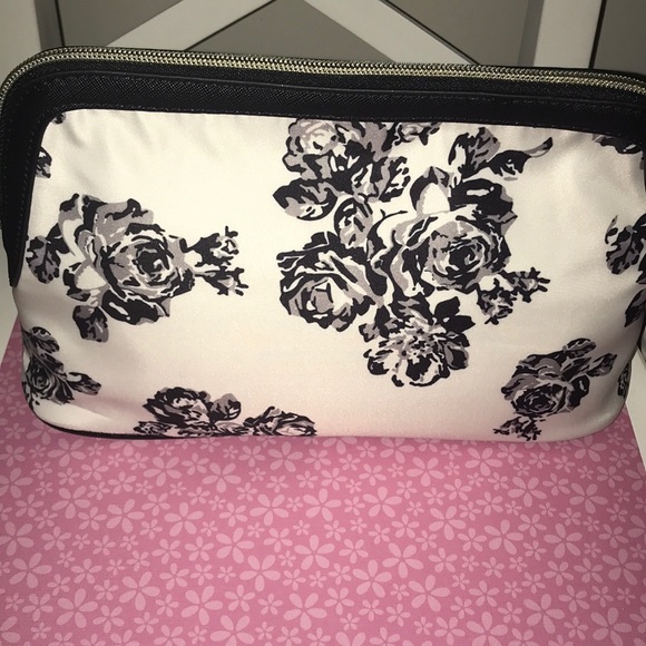 ❌SOLD❌NWT - BETSY JOHNSON 3-Piece Set - Picture 2 of 4